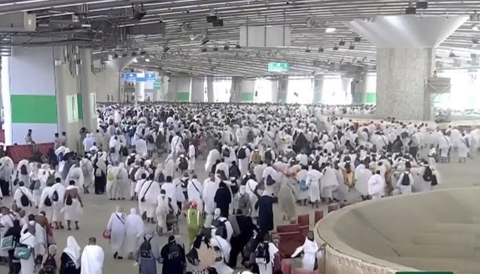 A crowd of Hajj pilgrims can be seen moving towards Mina valley to stone the devil in this still taken from a video. — Screengrab/Makkah Live website